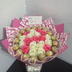 Mothers Day Soap Rose Ramo 