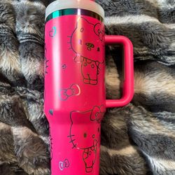 Hello kitty tumbler