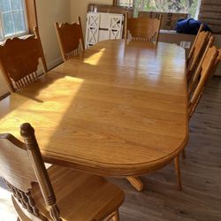 6 Chair Dinette With Removable Leaf