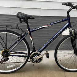 Huffy Savannah 18 Speed Bicycle In VG Condition 