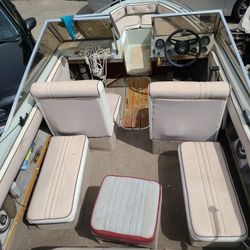 Seaswirl 16fts family fishing and water skiing, get ready to go to the Lake.