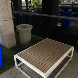 Outdoor/ Patio Table 