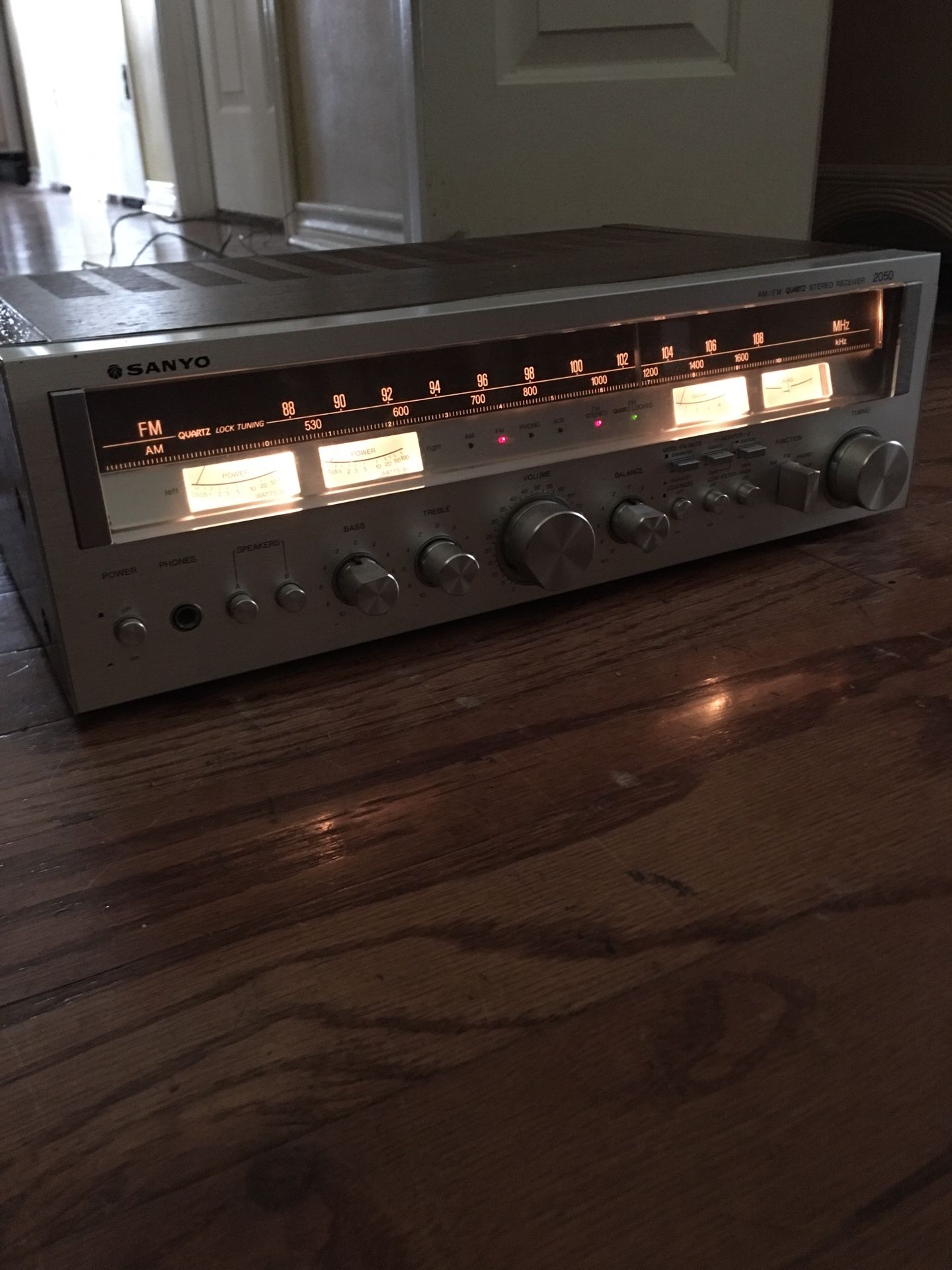 Sanyo 2050 home stereo receiver