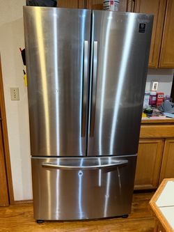 Refrigerator Samsung need repair