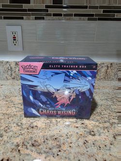 Pokémon Trading Card Game: Mega Evolution Chaos Rising Elite Trainer Box