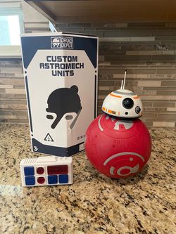 Disney Star Wars Galaxys Edge Droid Depot Working Unit BB-8 w/ Remote