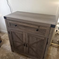 Small Cabinet / FREE