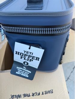 Yeti hopper 8 new