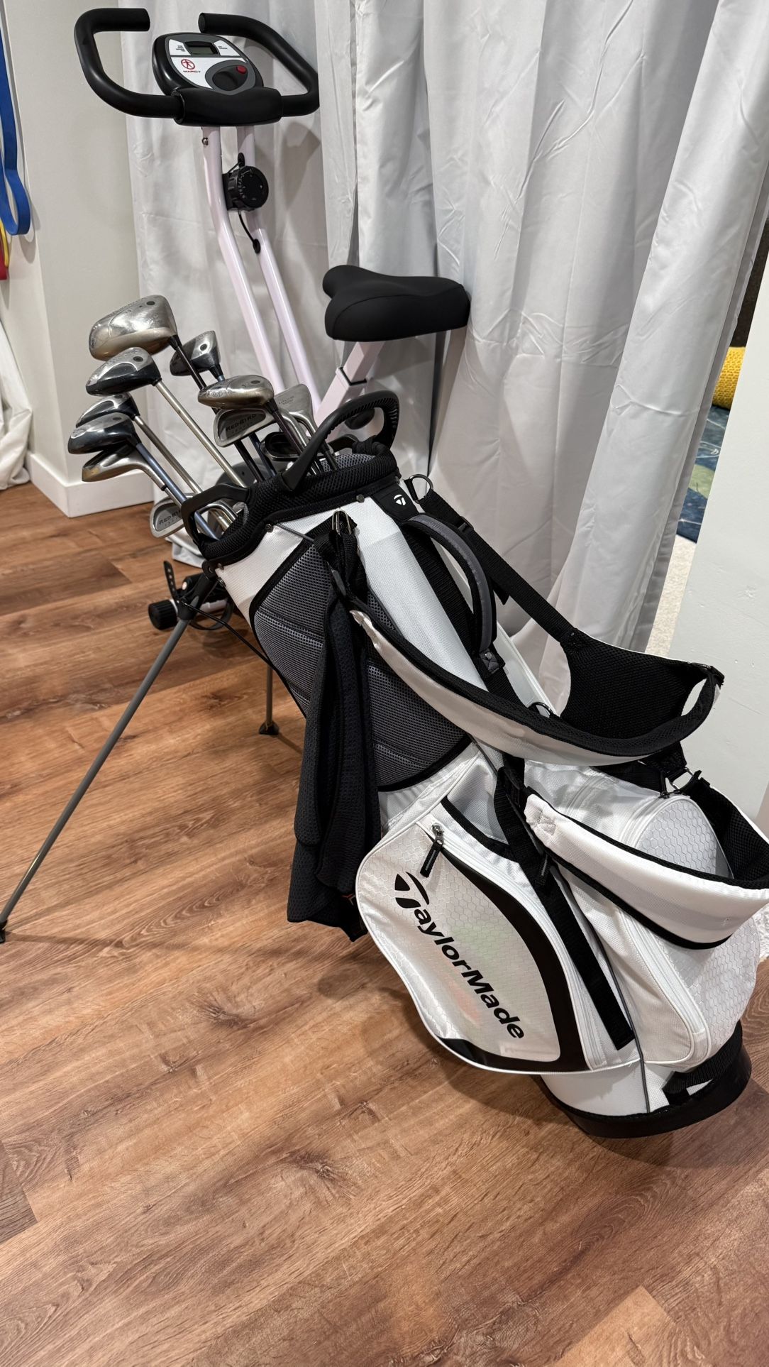 Callaway Big Bertha Woods & Putter + TaylorMade Stand Bag