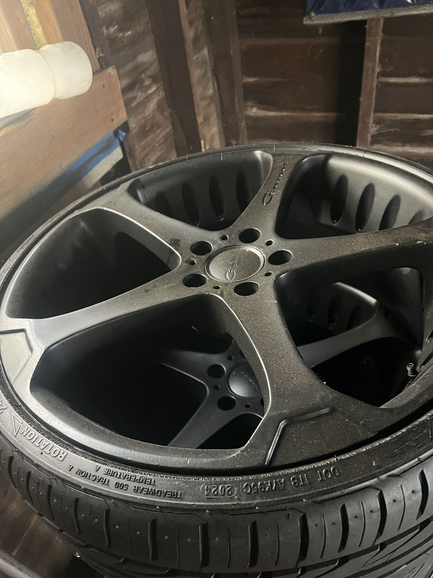 20” With New Tires Of Giovanni Rims 20” With Tires $300$