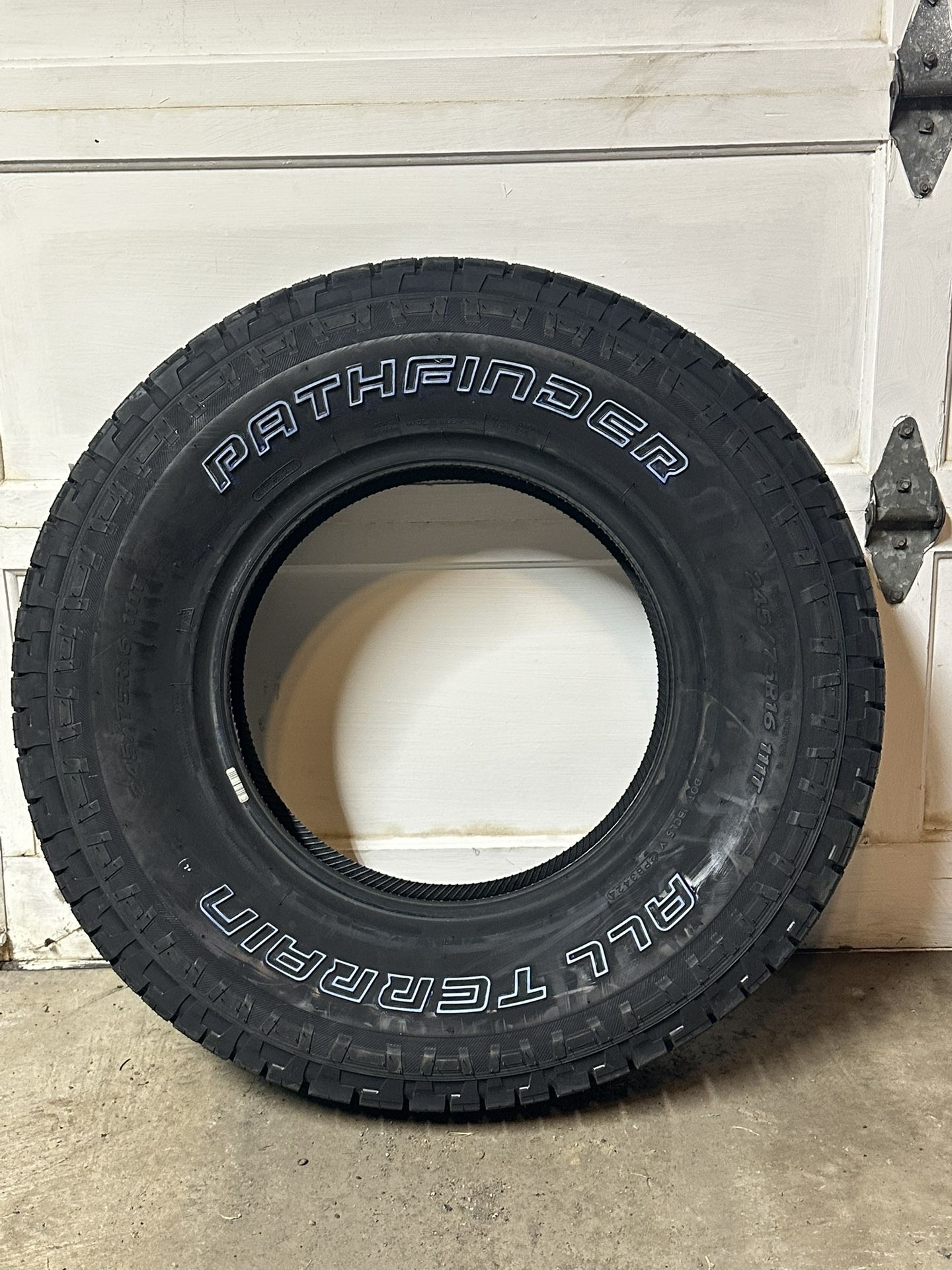  New Truck Tire  ( 245/ 75/ R16 )