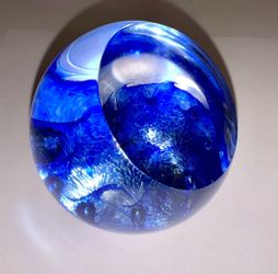 Vtg Signed CAITHNESS Cobalt Blue Glass Paperweight Orb Sphere Celebration