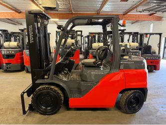 2018 Toyota 8FG40U Forklift