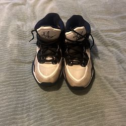 Kyrie Infinity