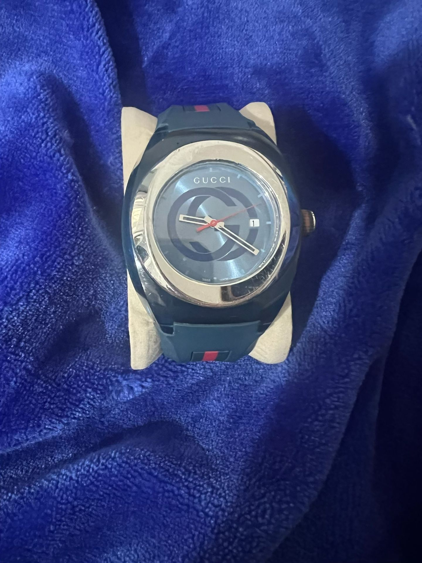 Men’s GUCCI watch