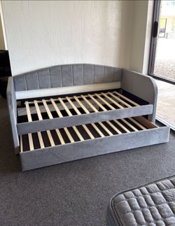 Gray Velvet Twin Daybed With Trundle