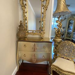 Very  Gorgeous  Dresser with the mirror