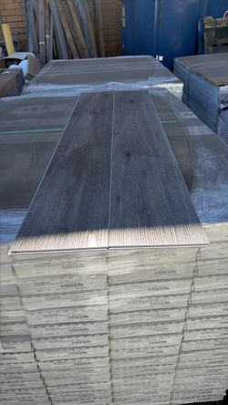 Shop Shaw Floors Casa Verelle​ Serenity 20 MIL x 7 in. W x 48 in. L Waterproof ClickLock Luxury Vinyl PlankFlooring (21. 25 sq. ft./case)