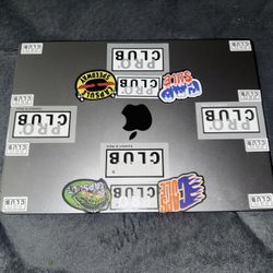 MacBook Pro M3 2023