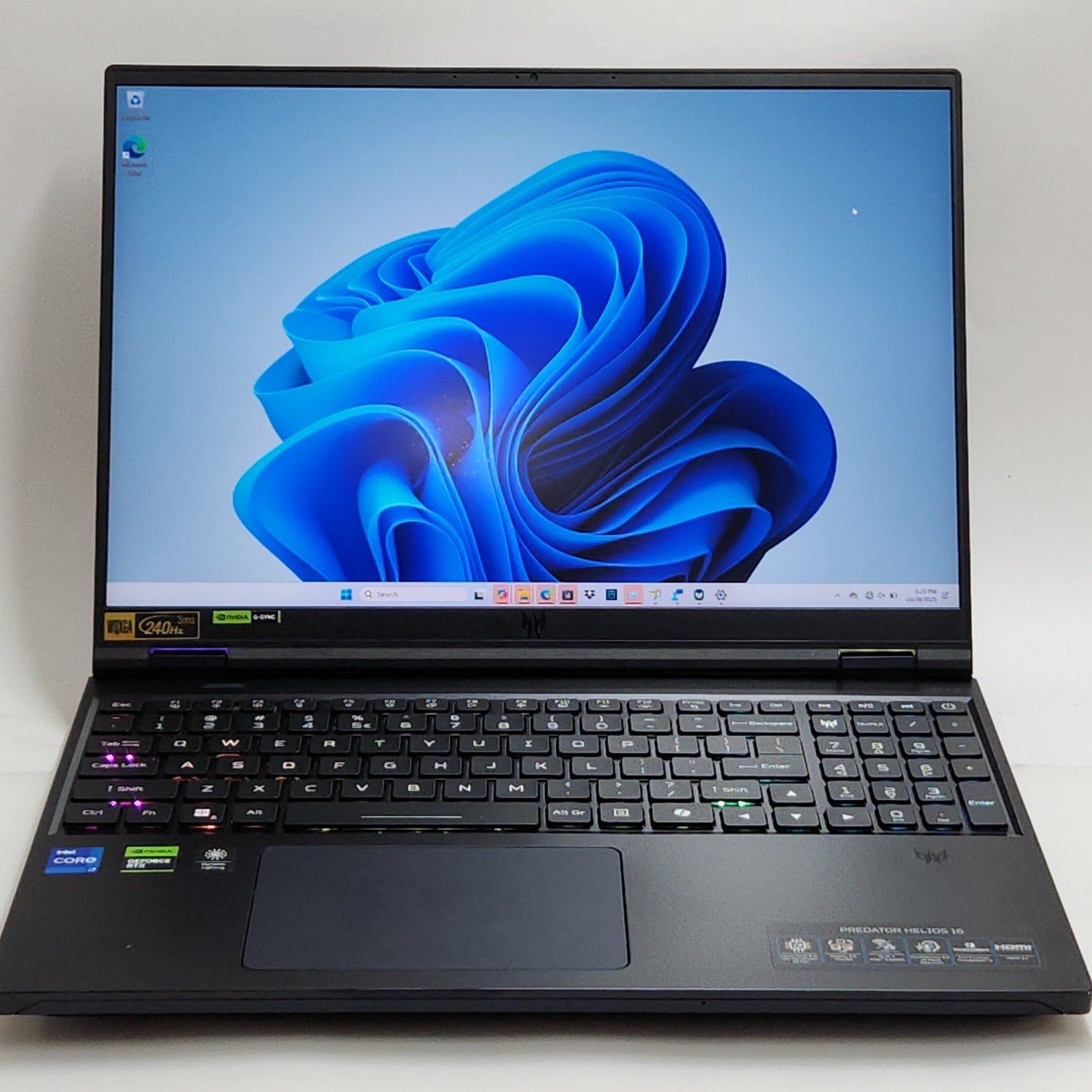 Acer Predator Helios 16 PH16-72 16" i7-14700hx 2.1GHz 16GB RAM 1TB SSD RTX 4070