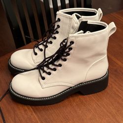 Madden Girl Carra  White Pari Size 7 1/2