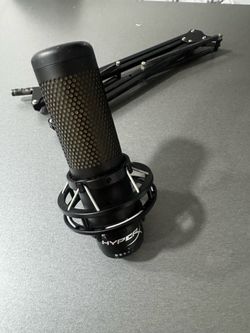 HyperX Condenser Microphone with Boom Arm