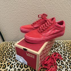 Women’s Red Checkered Vans 7.5