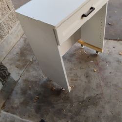 Rolling Desk On Wheels