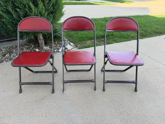 Vintage 50’s Art Deco Metal folding chairs