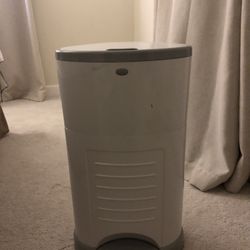 Dekor Diaper Pail