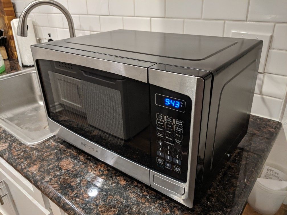 Insignia NS-MW09SS8 Microwave