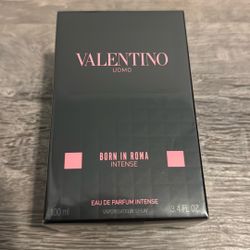 Los 4 Perfumes Por 300$