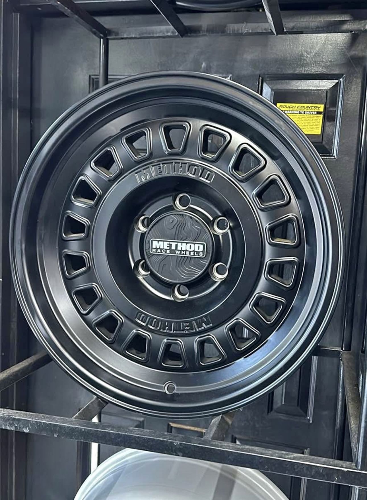 Method MR320 17x8.5 6x139.7 +0 Rims 265/70R17 All Terrain Tires Tacoma 4Runner Gx460 Gx470 Silverado