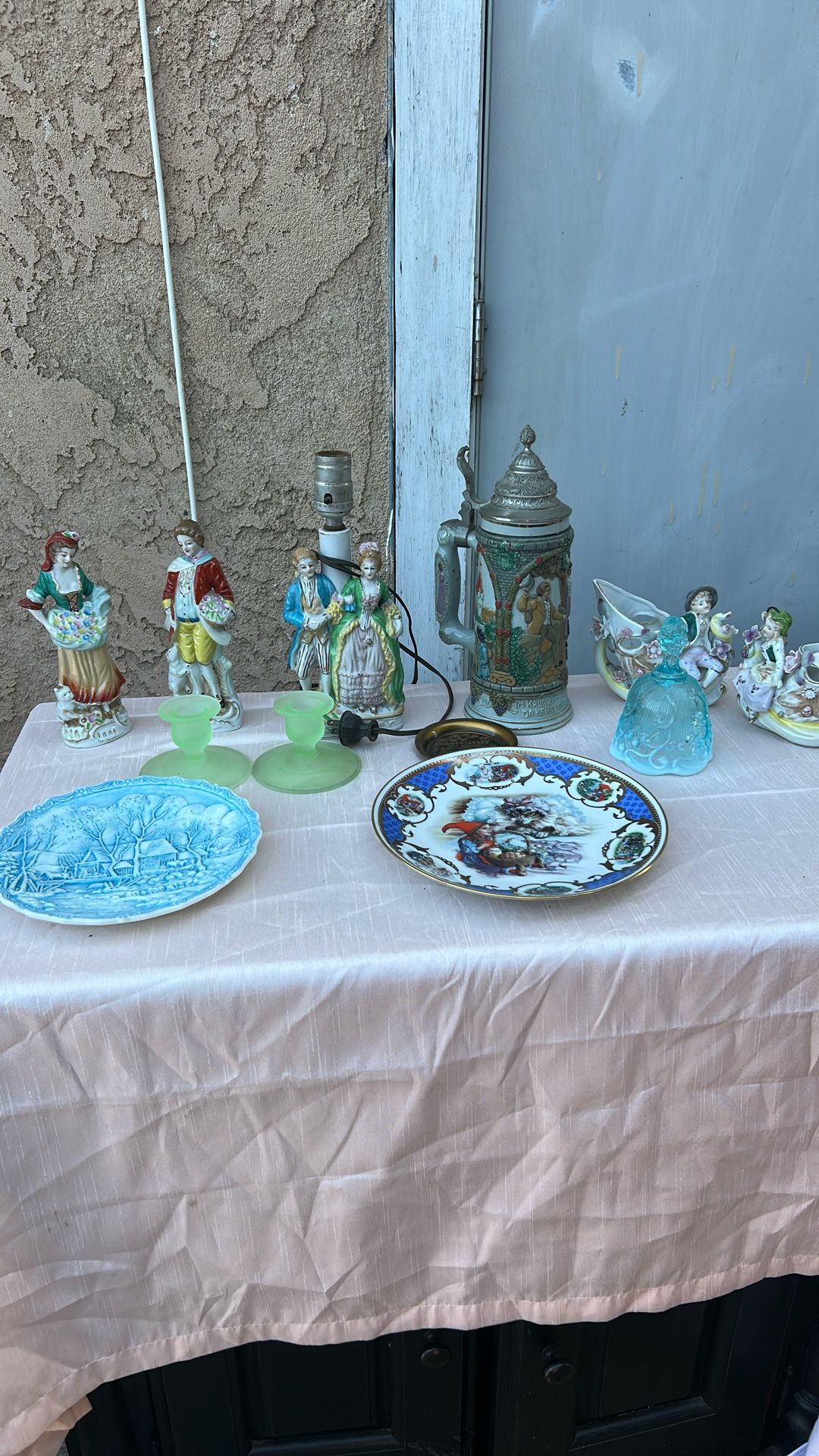 Vintage And Collectablee