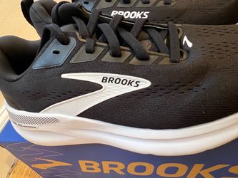 Brooks Ariel 26 GTS women’s black size 8 D (wide) new in box! Running walking exercise fitness