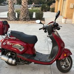 Mero 150 moped