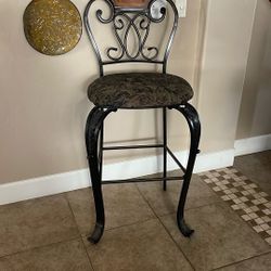 Set Of 2 High Chairs 