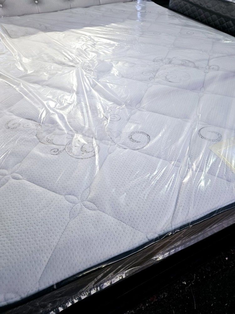 KING SET PILLOWTOP $299 << WITH BOX SPRING