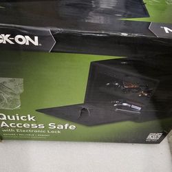 Stack On  Quick Access  Safe 