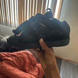 Black size 9