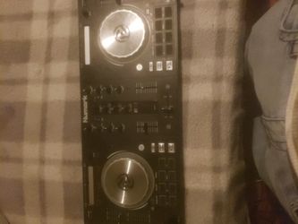 Numark Mixtrack Platinum DJ Mixer