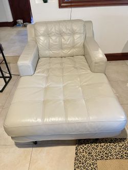 Leather Chaise Lounge
