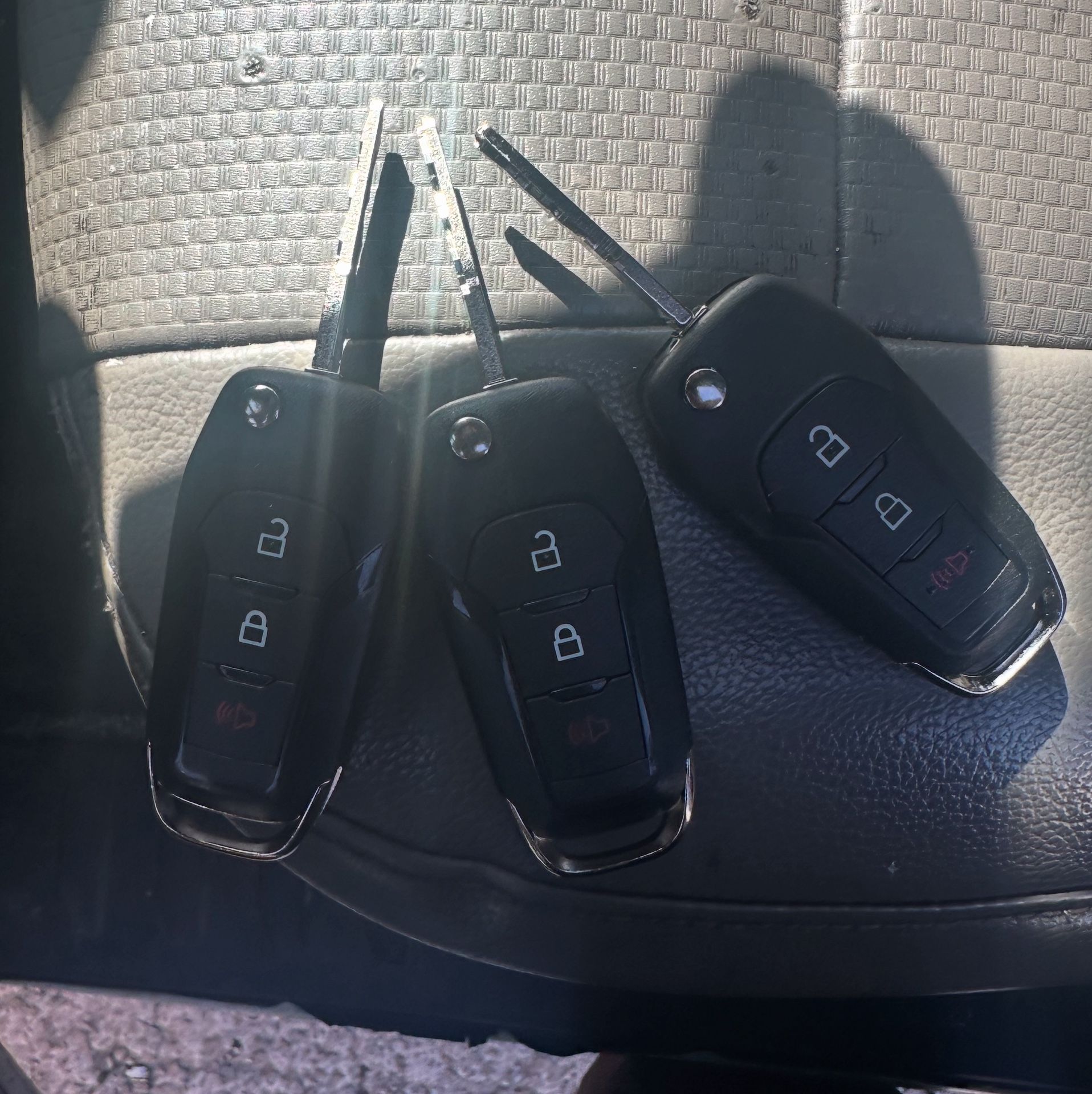 🔻🔹🔻Ford Remote Flip Key 🔷🔹🔻cut And Programmed 🔷🔷