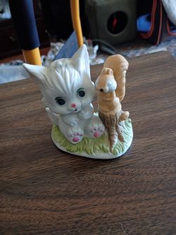 Kitchen and squirrel figurine