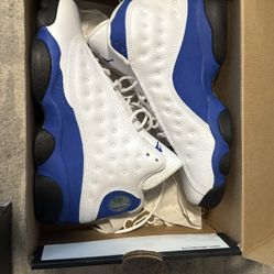 Jordan retro 13 “Hyper Royal”