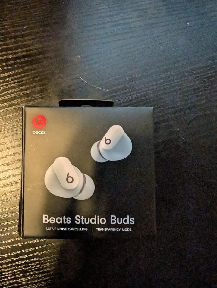 Beats Solo Buds