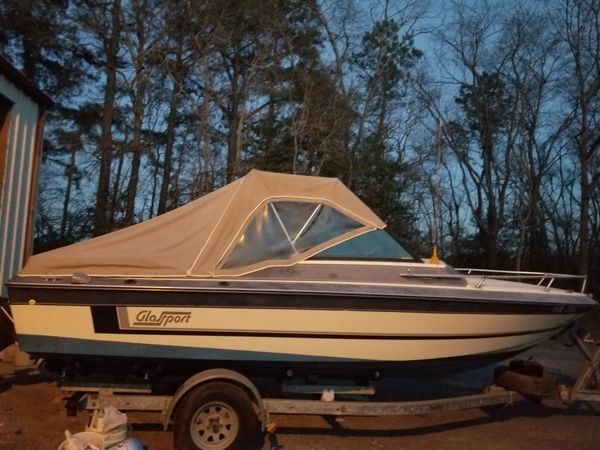 Glassport 21ft w/ trailer