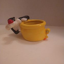 Vintage Warner Bros. Sylvester & Tweety Bird Porcelain Planter