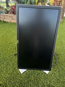 22” HDMI DELL GOES VERTICAL COMPUTER SCREEN MONITOR 47TH AVE. AND DOBBINS IN LAVEEN