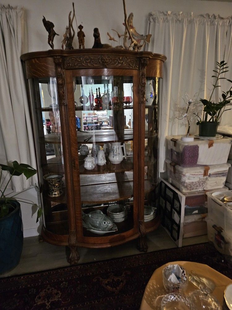Display Cabinet